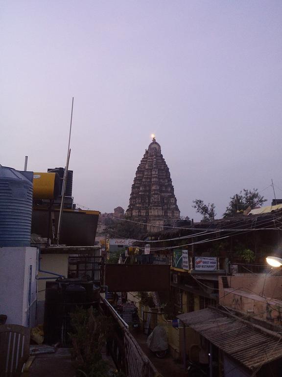 Riverside Homestay Hampi Esterno foto