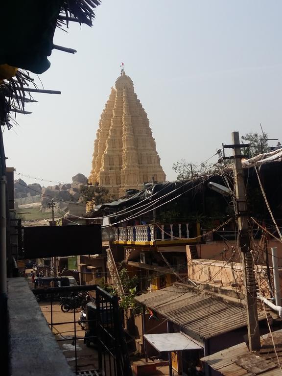 Riverside Homestay Hampi Esterno foto
