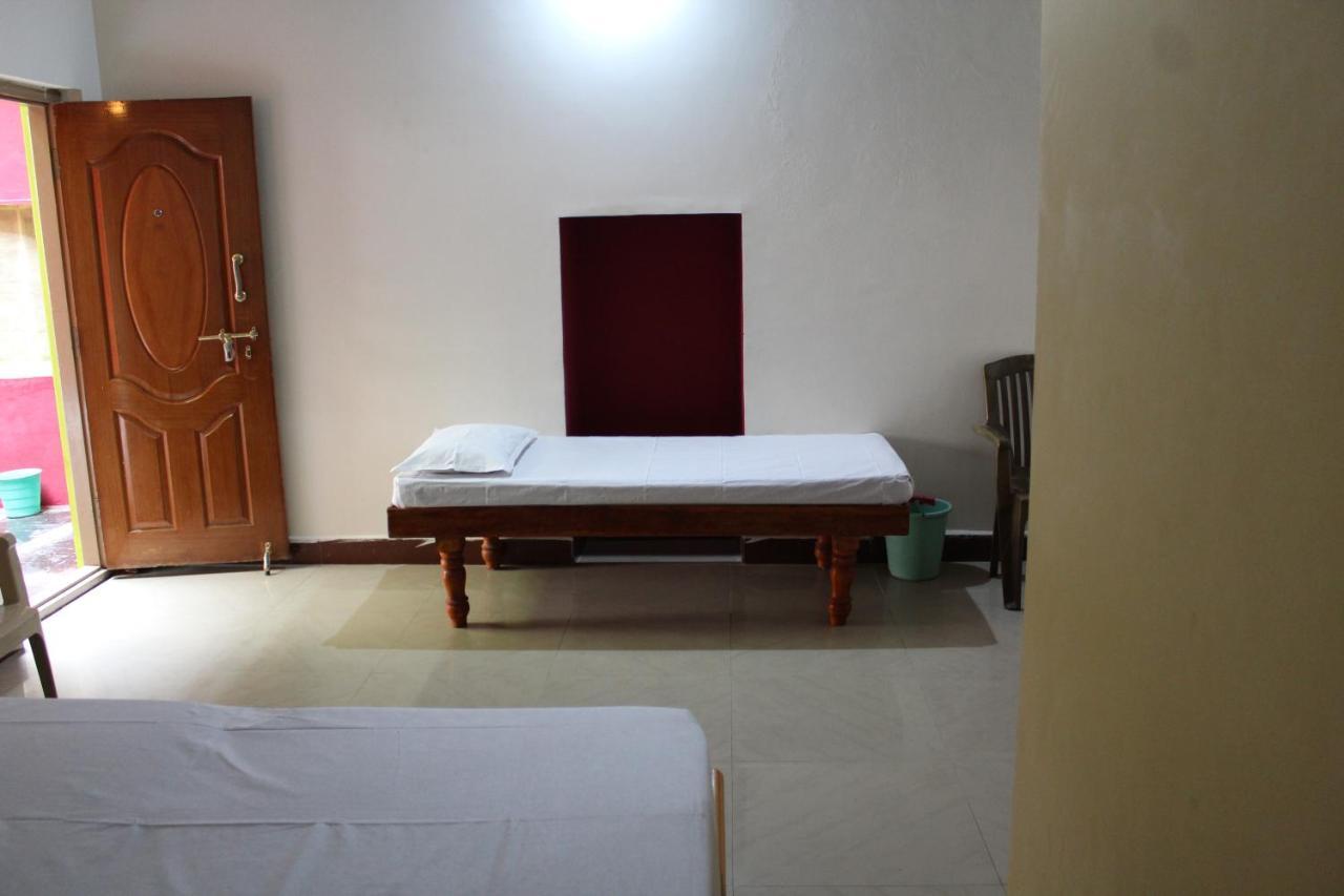 Riverside Homestay Hampi Esterno foto